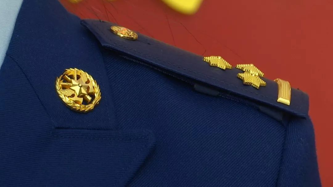 消防帽徽和武警帽徽图片