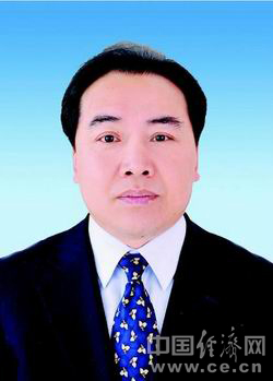 据陕西府谷县人民政府网消息,9月12日,榆林市委书记胡志强在市委常委