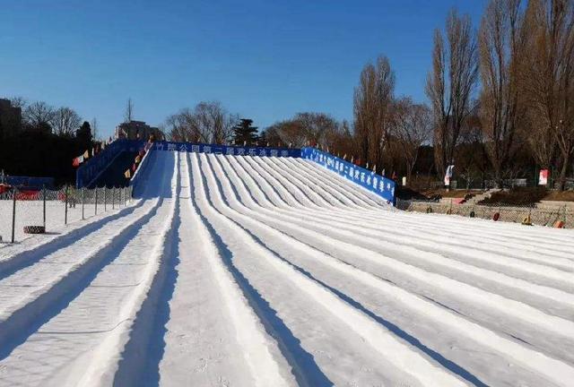 红石峡生态公园滑雪场图片