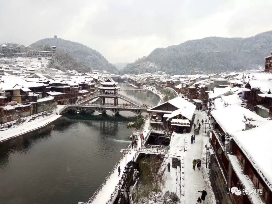 凤凰下雪了一组凤凰古城雪景美呆了多图