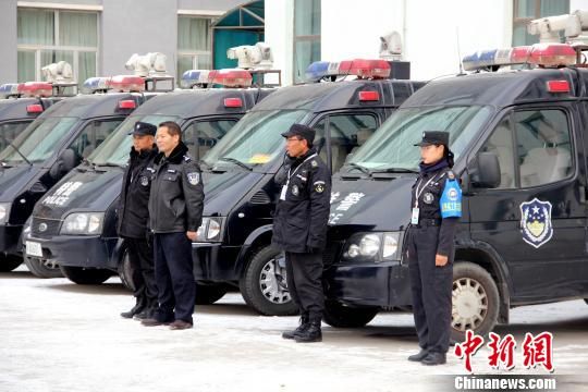 全國客運車輛案例及思考,公交安全防範手法等,而西寧特警還帶領安保