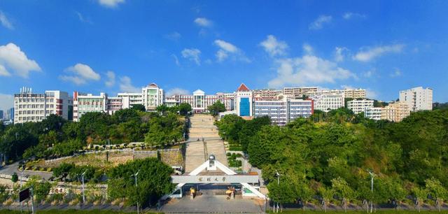 黎明职业大学旧校区图片