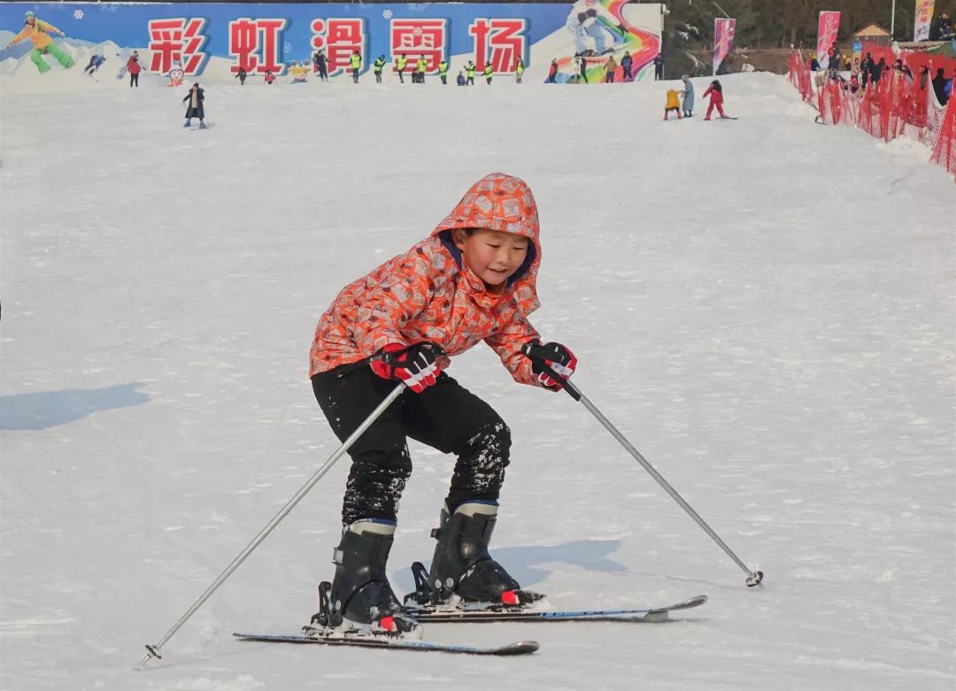 彩虹谷滑雪场图片