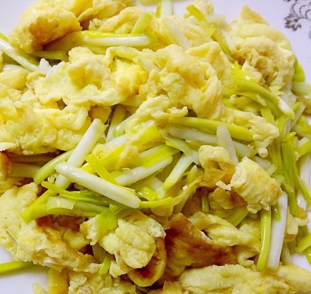 蒜黄炒鸡蛋——最适合新手做的一道菜