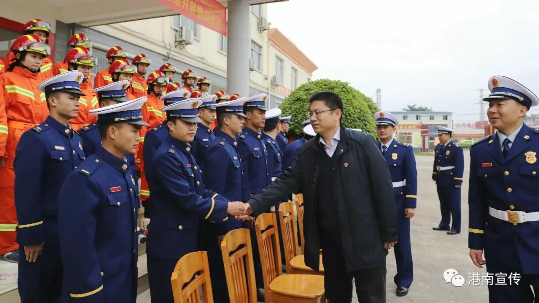 区委常委,区委办主任石小军,副区长,港南公安分局局长贾绍学参加.