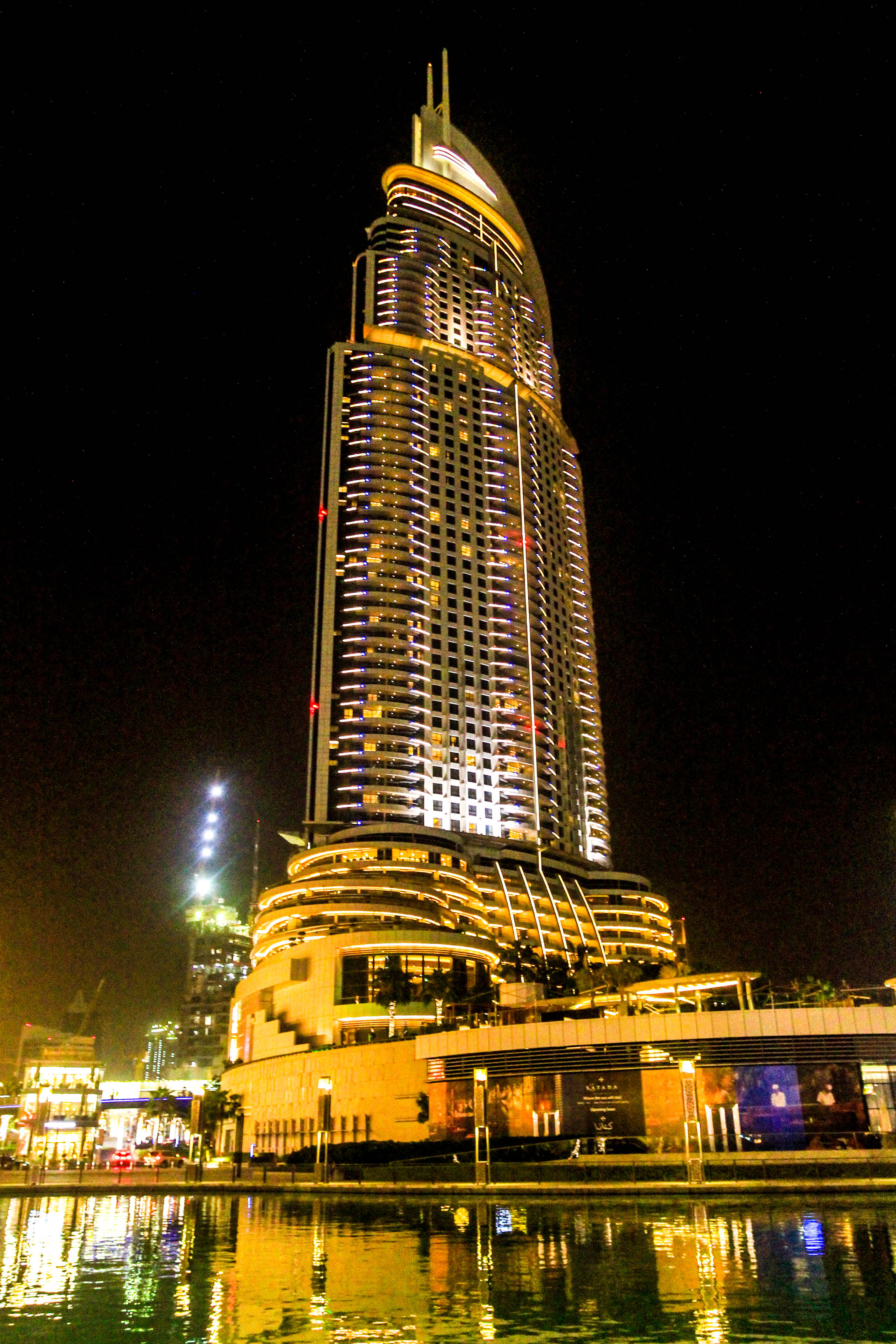 土豪国迪拜的世界第一高楼:夜景真的无与伦比