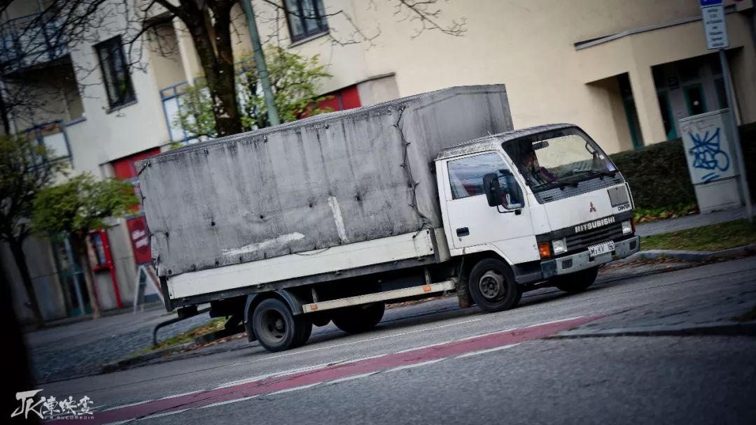 這臺三菱小貨車彷彿把我們拉回到了日本的街道歐洲也有gk5,感受來自l