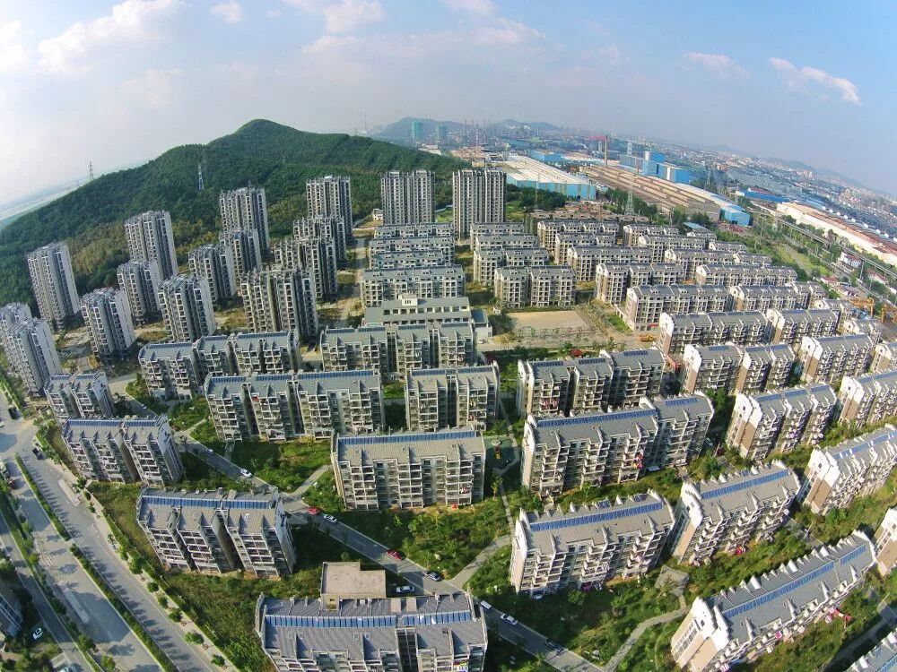 56户安置户有望在今年春节以前搬进新居,安置地点分别在滨江花园和