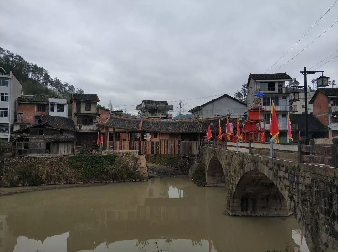 关注丨新年第一天,泰顺这两座廊桥举行圆桥仪式_南溪村