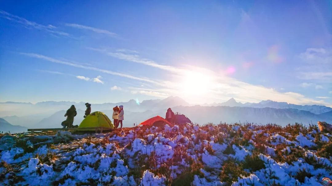 無需門票最美高山觀景臺下雪了星空雲海佛光這週末就去