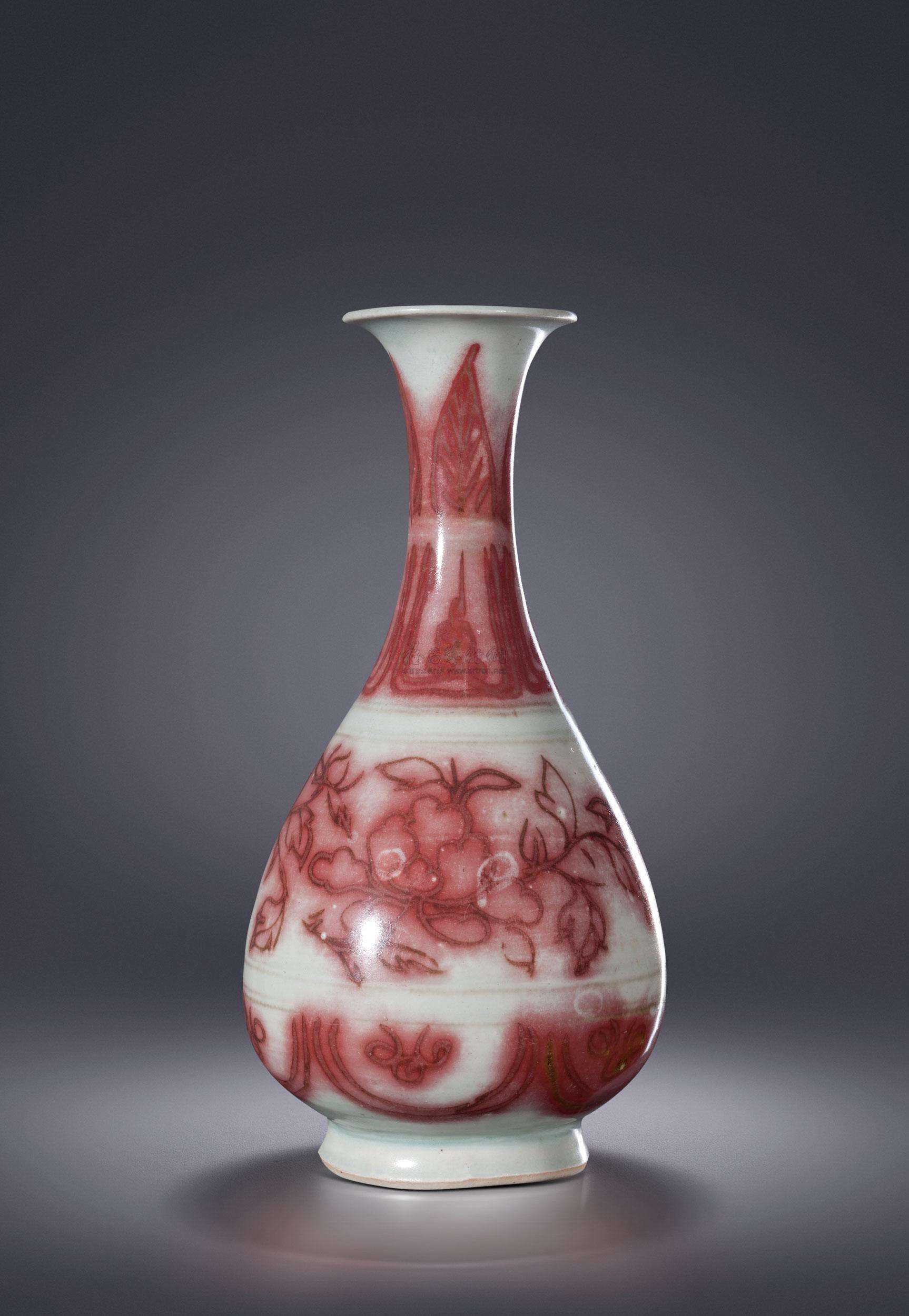 元代釉里红瓷器的特点图片