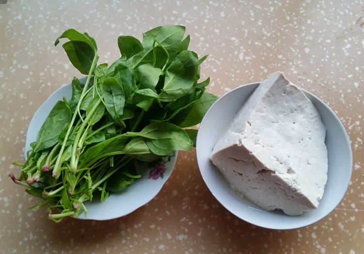 豆腐雖好,但吃了豆腐後,別再食用此種蔬菜,要忌口,早知早受益