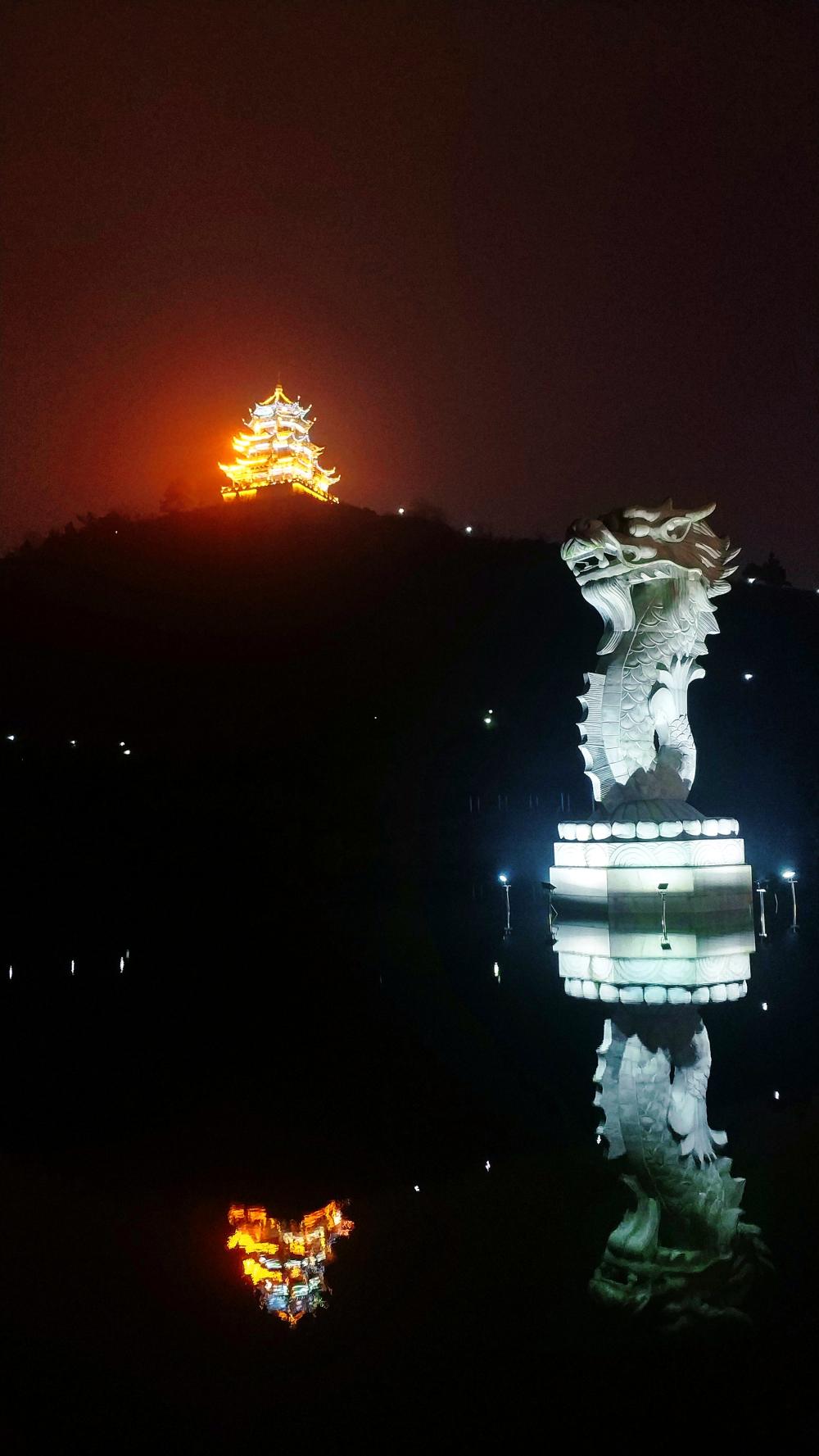 江西省抚州市南城县登高公园夜景