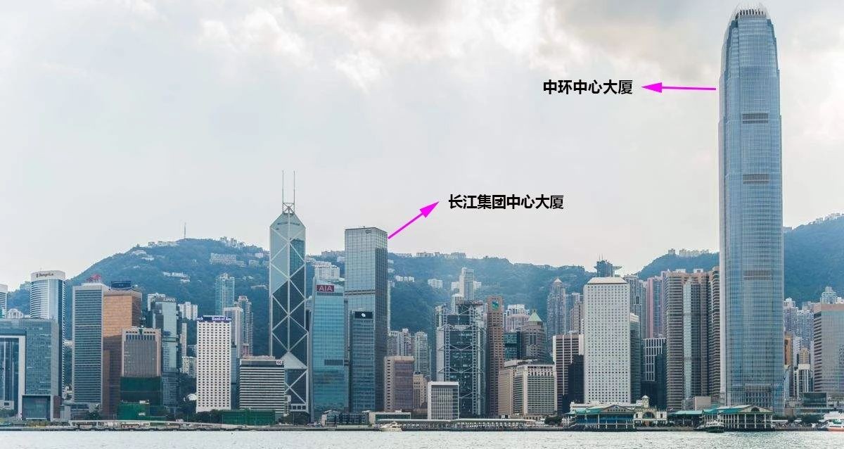 在修建长江集团中心的时候,李嘉诚觉得大楼的高度不能超过边上367米的