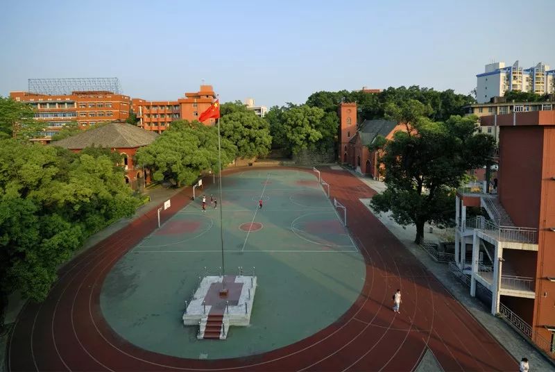 福建省首批示範性普通高中建設學校名單福州(含省屬,7所):福州一中