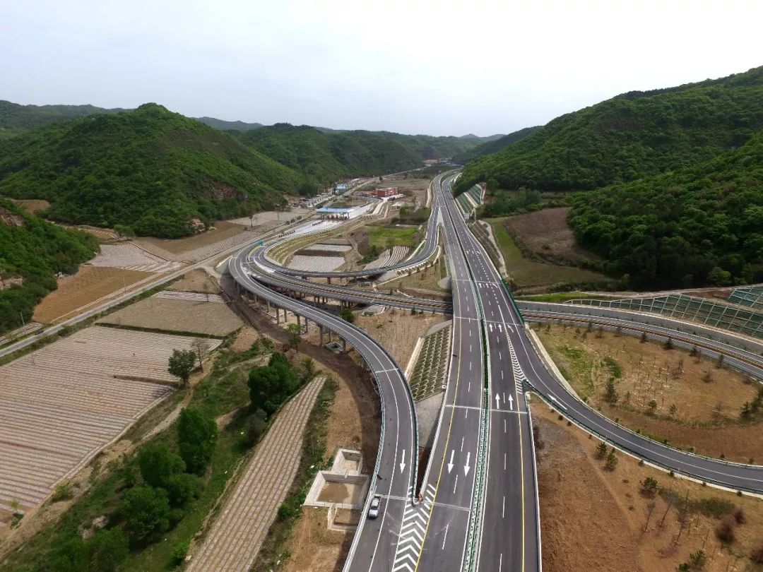 全年对在建的铜旬高速,克塔高速,沣河东路,红光路沣河大桥项目等开展