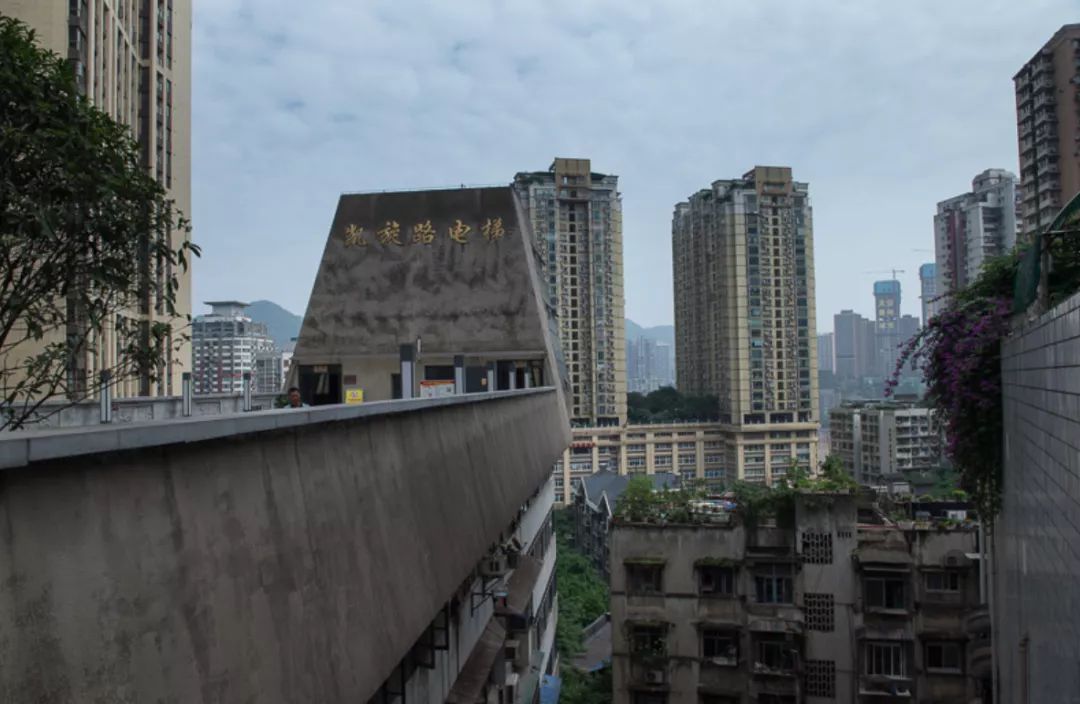 城市脉动丨连接上下半城的重庆地标凯旋路电梯