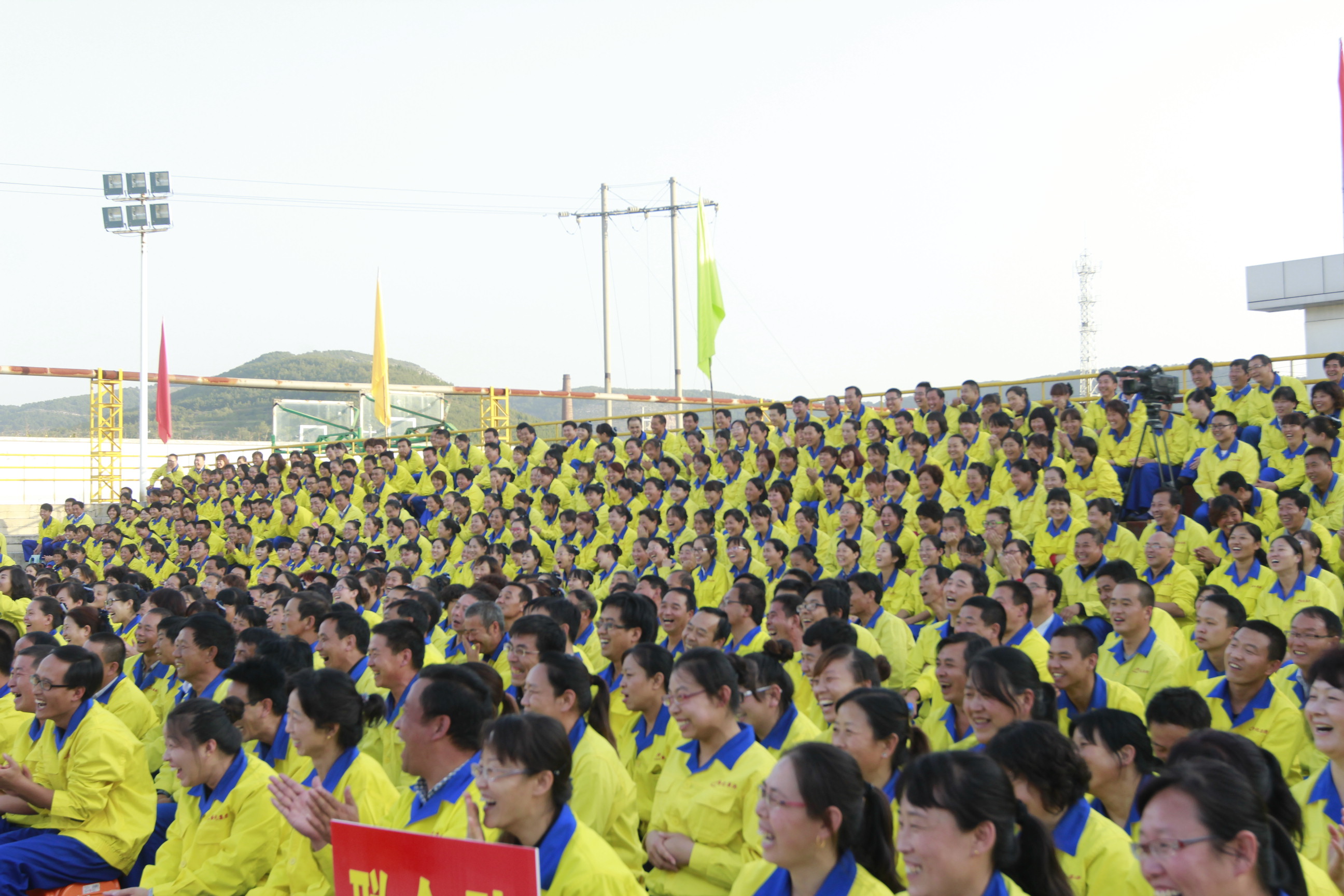 山西壶化集团多才多艺表演会:员工展示才艺的大舞台