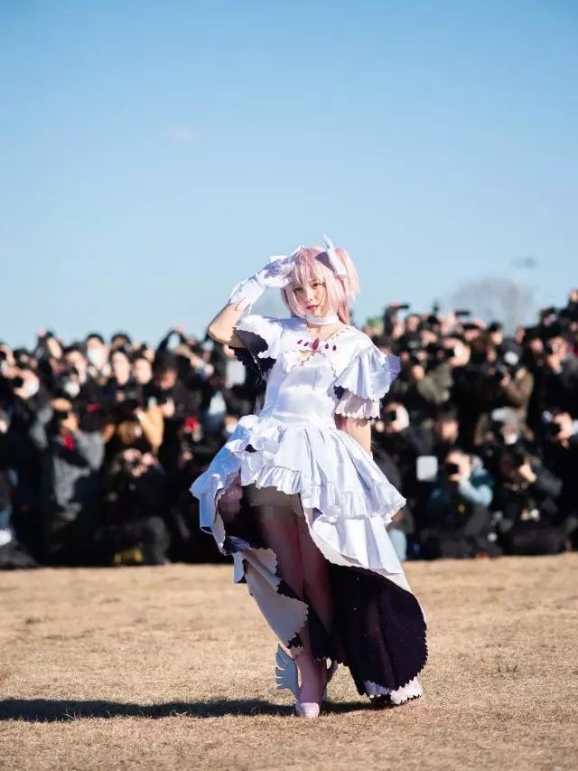 可怕的人牆圍攝日本第一coserenakoc95魔法少女小圓圓神cosplay