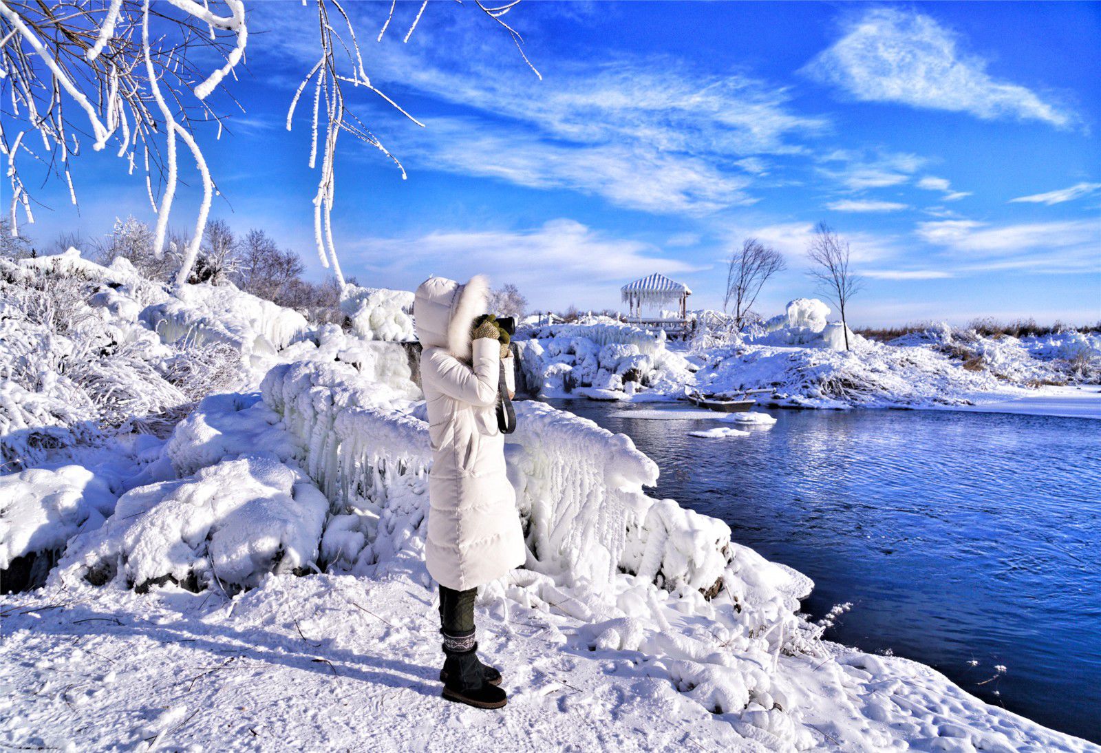 穿越零下30度的冰雪沿著黑河去俄羅斯