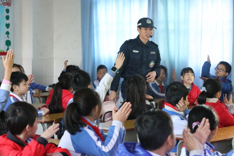 深圳警校图片