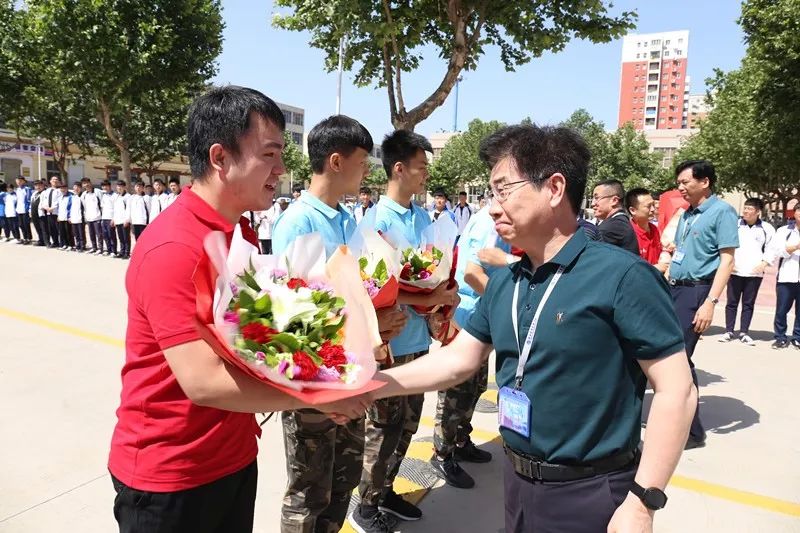 2018年全国职业院校技能大赛(中职组)网络布线赛项中,我校学生陈新霖