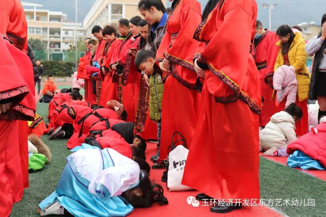 梦回唐朝——东方艺术幼儿园举行第五届迎新年大型历史古装亲子活动