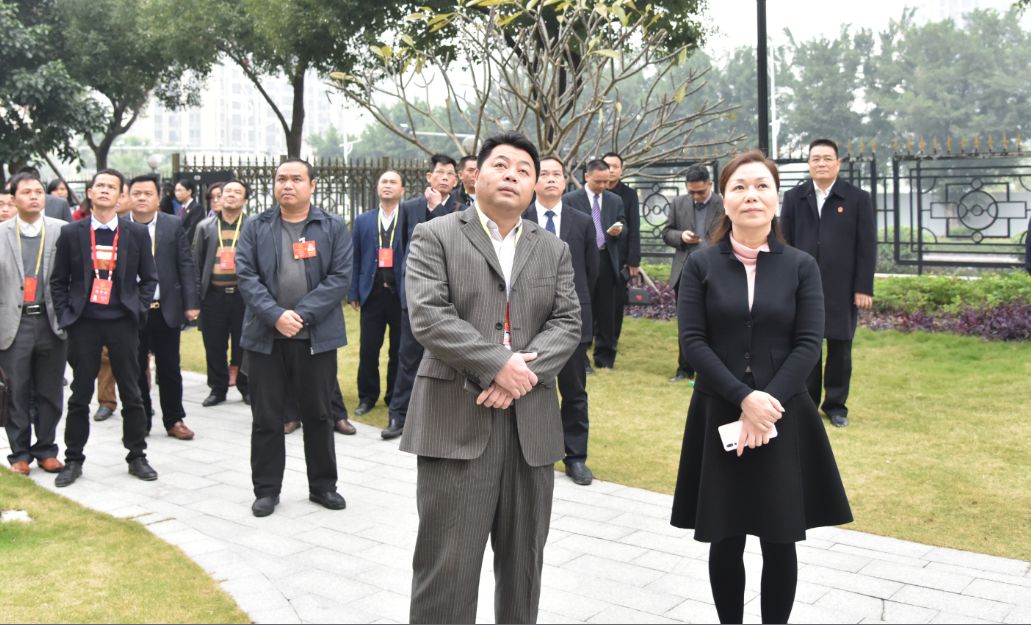 肇庆中院党组书记,院长陈陟云,党组副书记,副院长郑招祥与怀集县人大