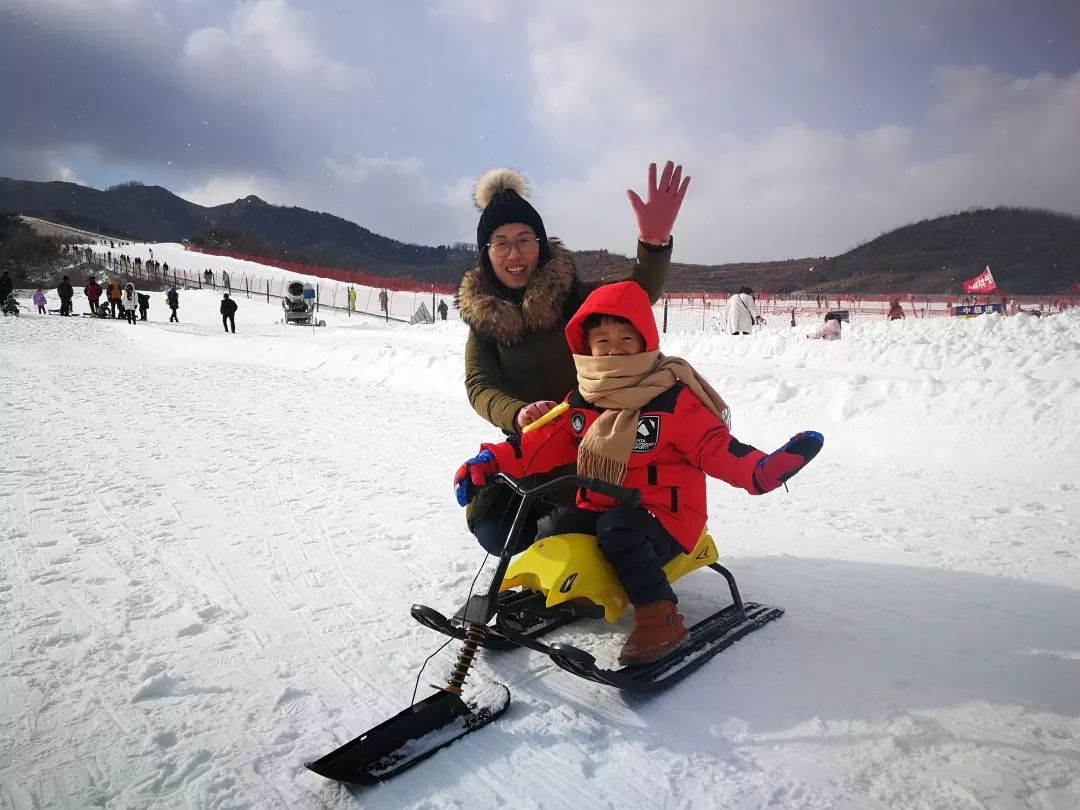 1月26日林山滑雪 荣成倪氏海泰海景房 瀛之汤泉 烟墩角天鹅湖二任游