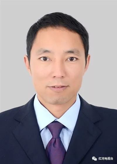 历任泸西县政协办公室副主任,向阳乡纪委书记,县纪委常委,党风室主任