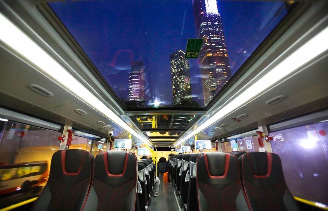 全景天窗巴士带你夜游珠江新城快来欣赏夜色撩人的天河