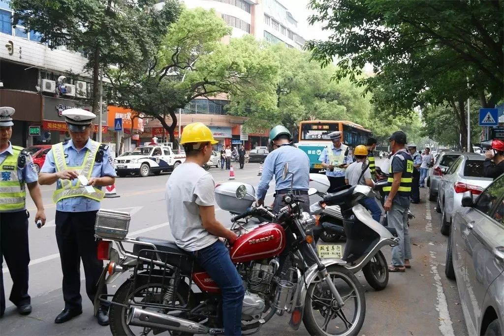 闢謠廣東試點摩托車帶牌銷售不代表取消禁摩