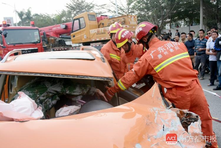 接到报警后,惠阳消防一中队迅速出动1辆消防车6名指战员赶赴事故现场.