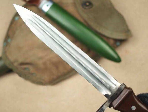 全球最强军刀:第1最变态威力是中国56式刺刀3倍,被禁用