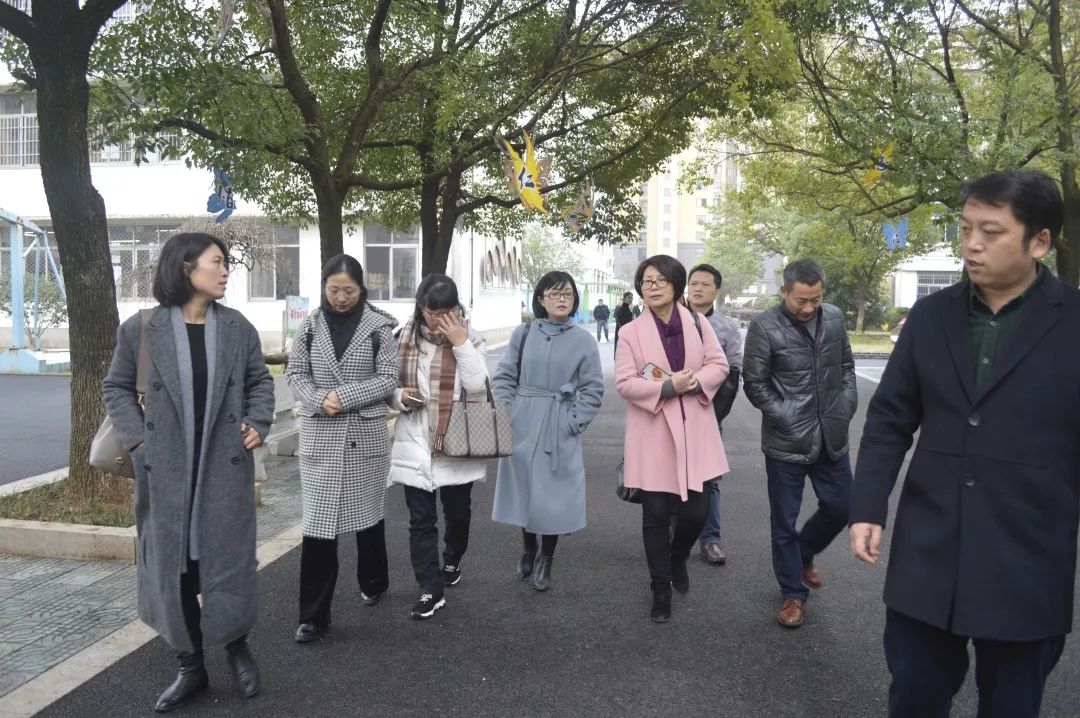 方巧芬《让读写洋溢在天地间》江山实验小学 毛园丽常山育才小学 陈正