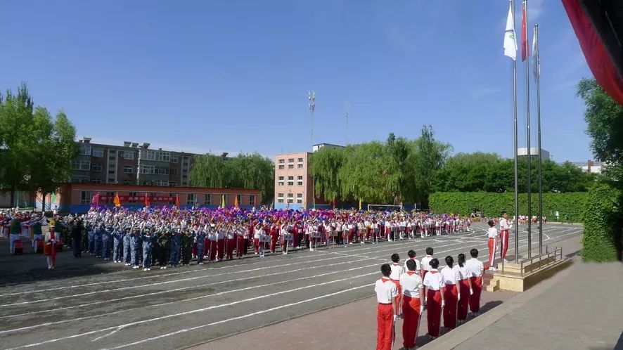 宣化区建国街小学图片