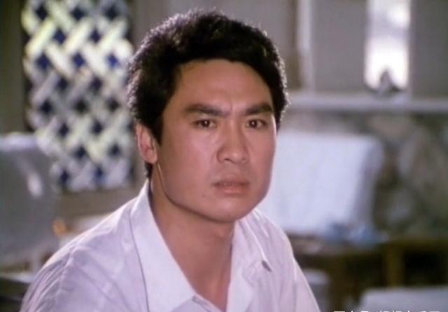 中国第一代武打演员,因武松一角而成名,前妻曾是八一厂影星