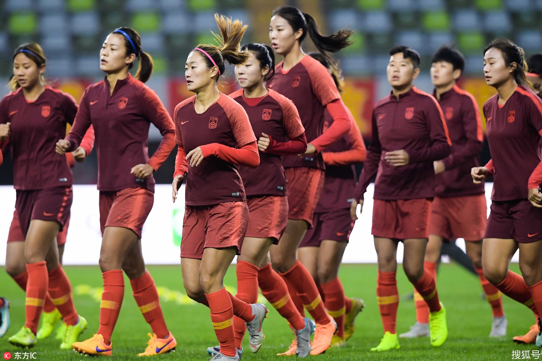 2022年中国女足照片图片