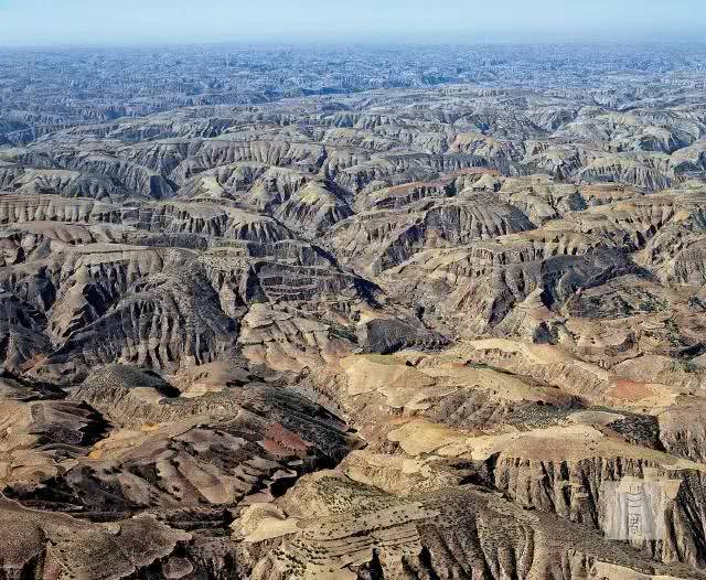 从空中看陕北黄土高原你会发现那里比你想象得要震撼多