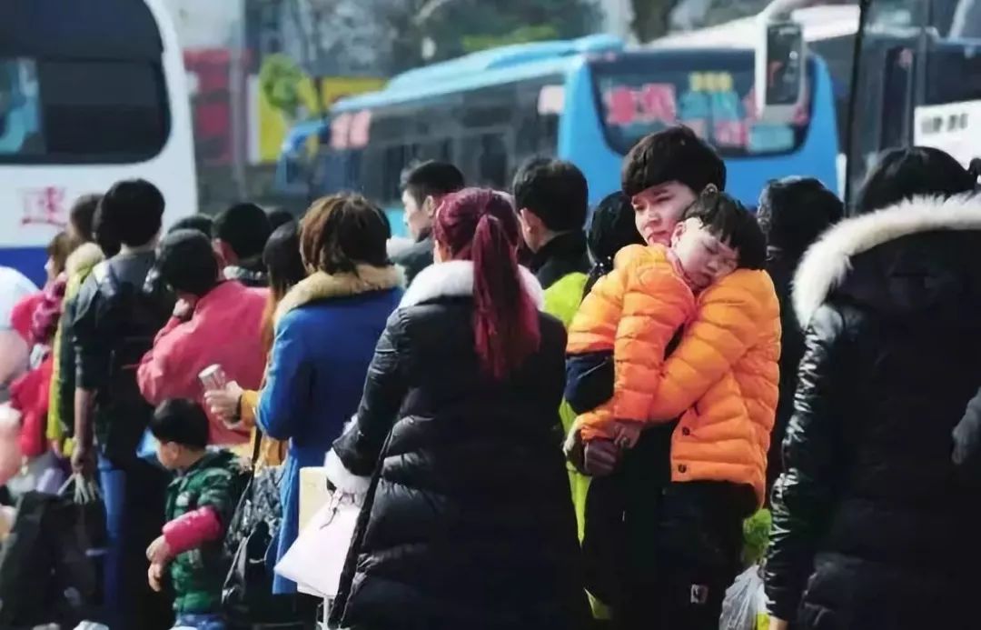 離家,是不捨是無奈;歸家,是執念是絕不放棄.