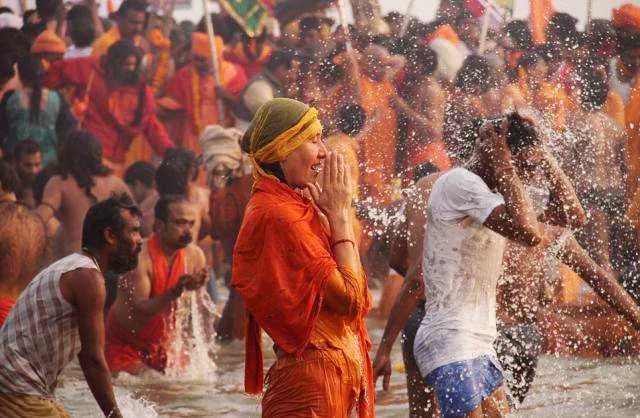 印度万众祈祷庆祝大壶节,相约12年一次的狂欢圣典!