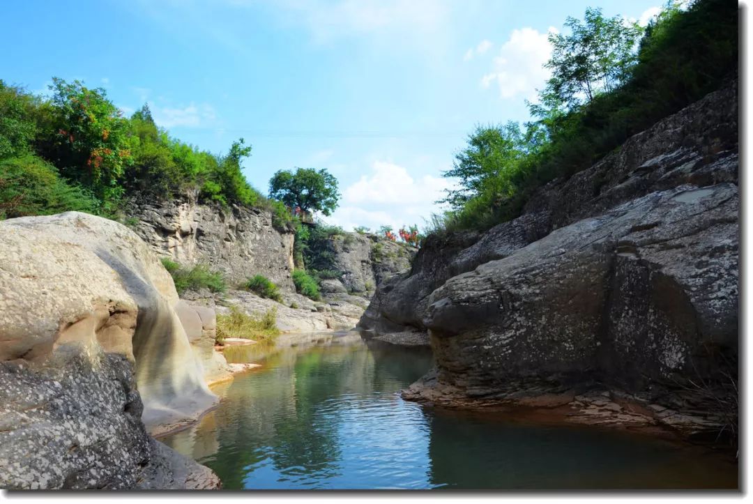 麟游县石鼓峡景区图片