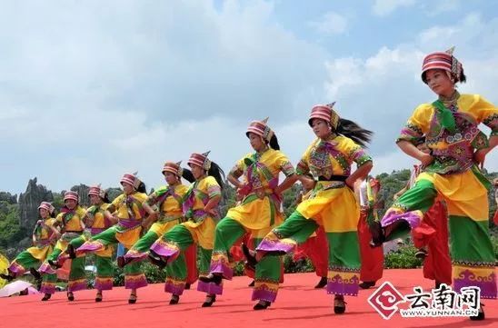 紫陶紅河哈尼族彝族自治州石屏縣龍朋鎮 彝族歌舞普洱市瀾滄拉祜族