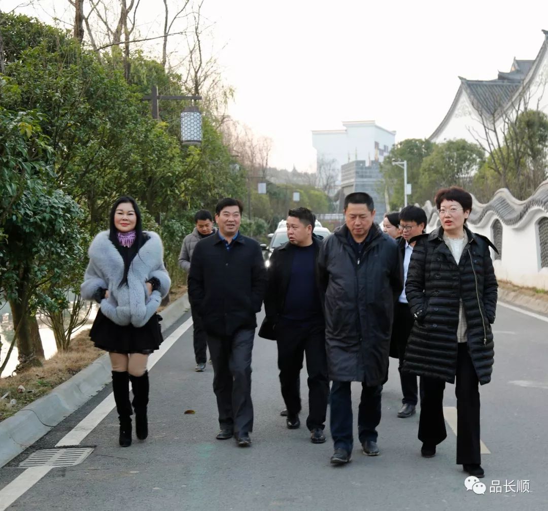 长顺冬季旅游搞得啷个好,连胡晓剑副州长都来点赞啦!