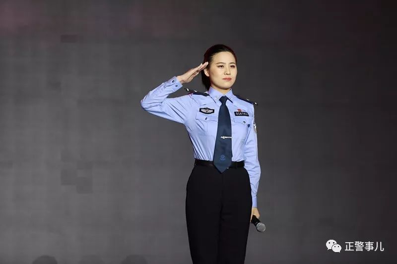 警服夏季裙子图片