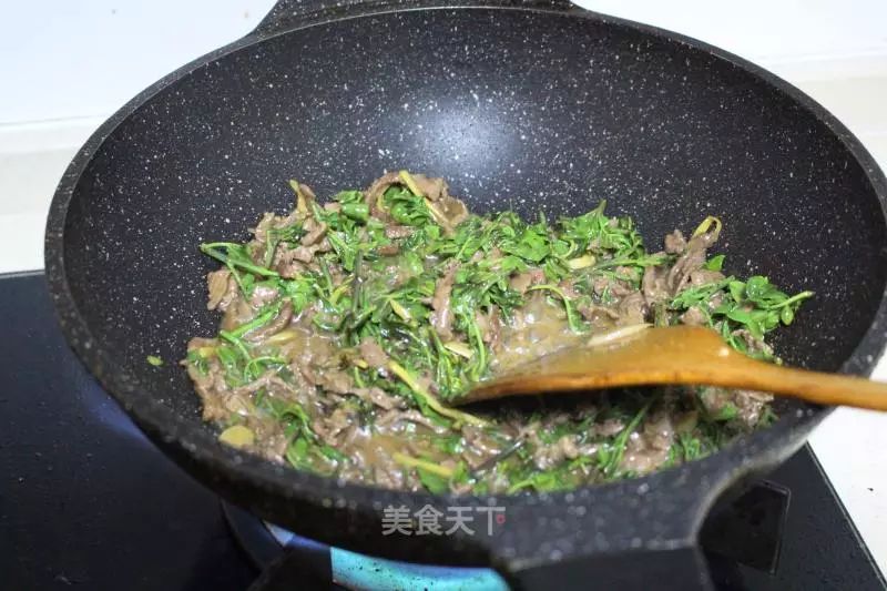 花椒芽炒牛肉图片