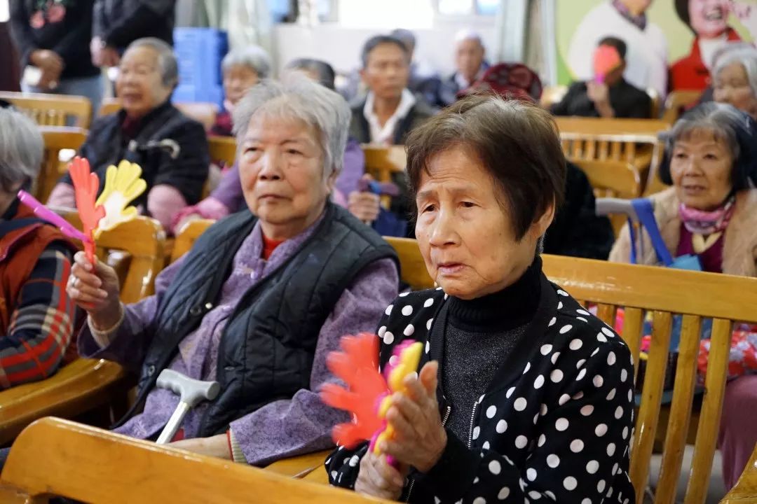 【活动回顾"月行一善"服务容桂4家养老机构,让院舍长者开心迎春节