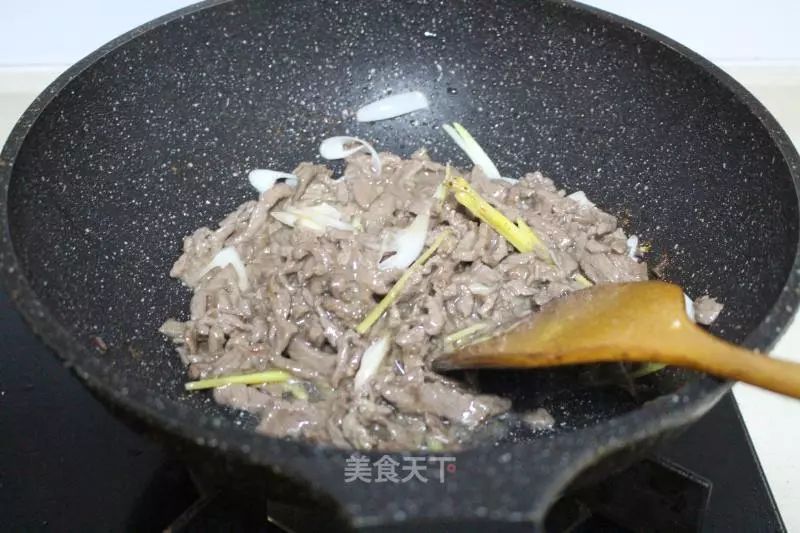 花椒芽炒牛肉图片