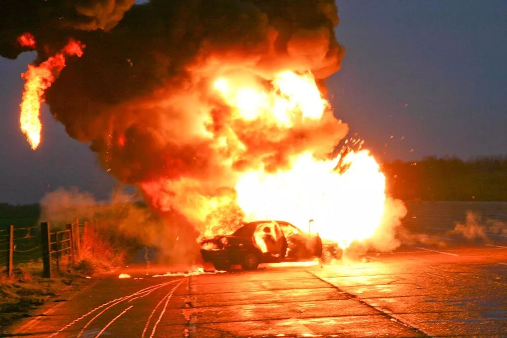 如果汽车着火,会不会真的爆炸?