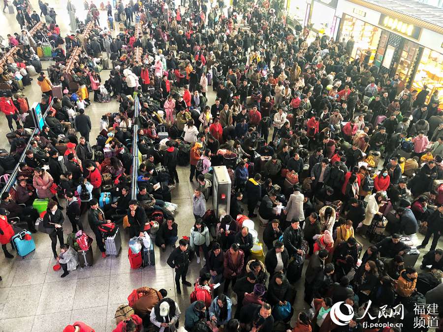 春运首日:福州火车站预计发送旅客8万人次